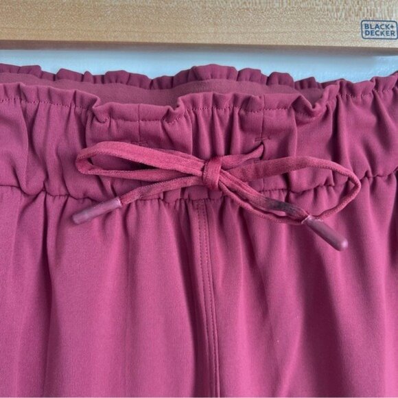 Lululemon Stretch High-Rise Jogger in Mulled Wine - 8 - Picture 9 of 9